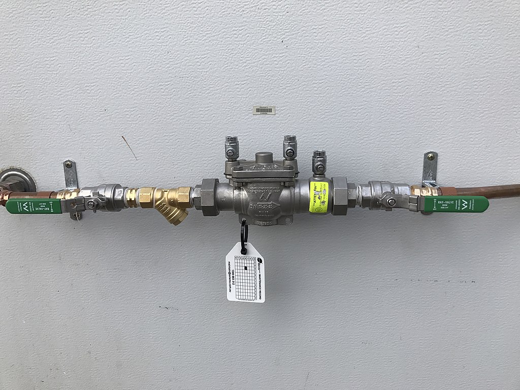 Backflow prevention device