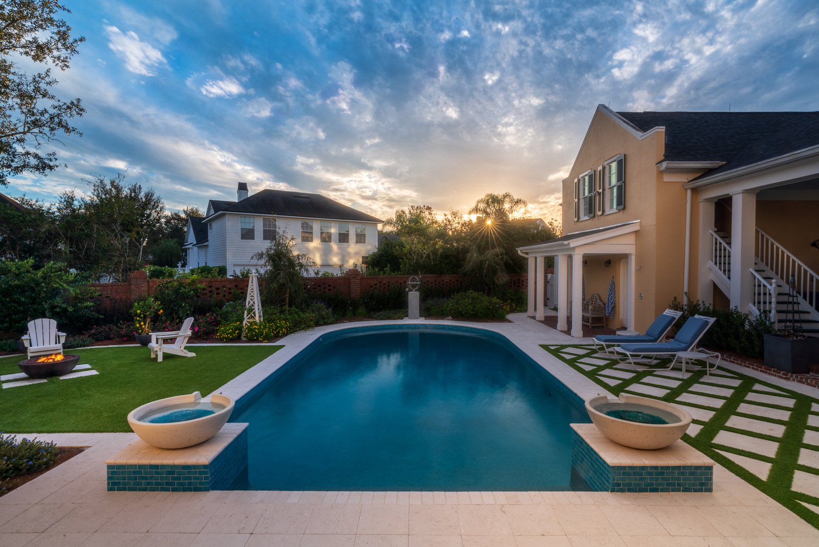 The perfect pool patio