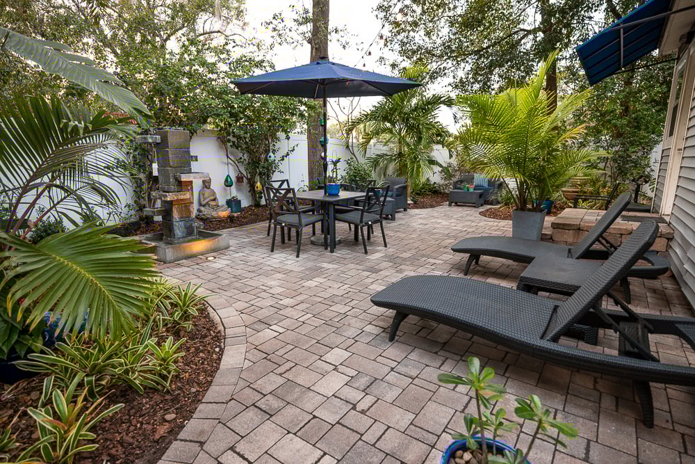 Paver Patio, Patio Furniture, Planting Pots 2