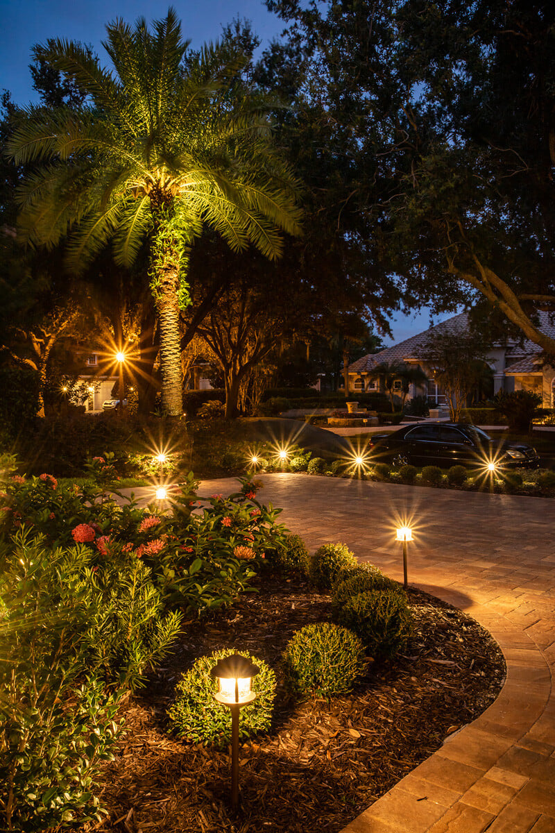 lawn landscape lighting plantings paver 225
