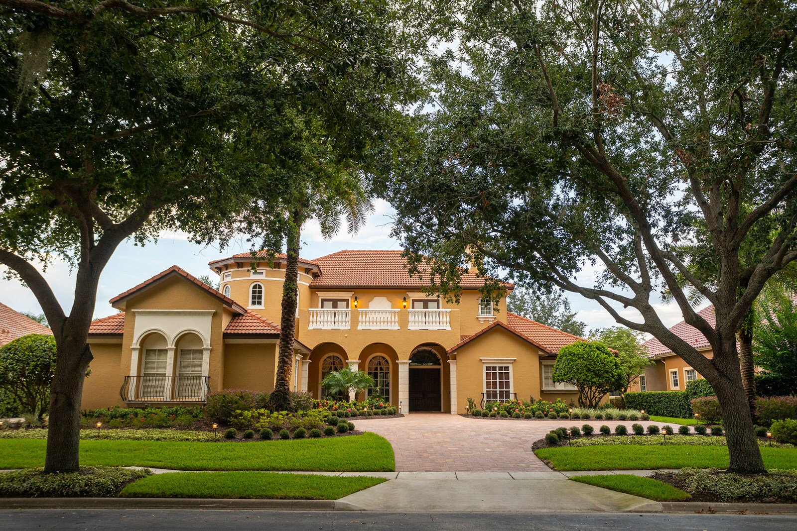 front yard landscape designed by Ground Source in Florida