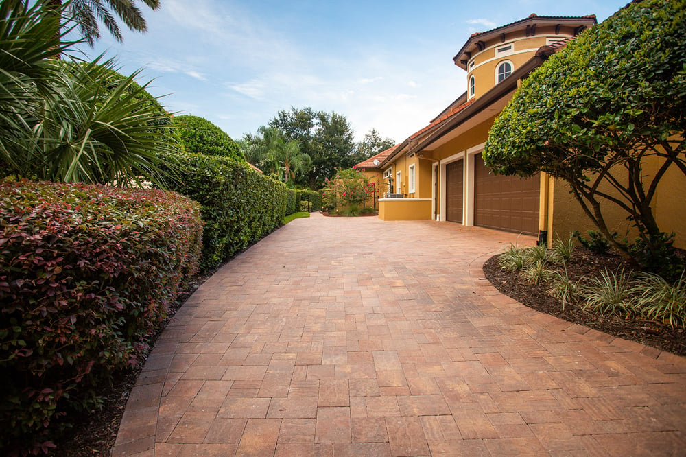 Interlocking paver driveway